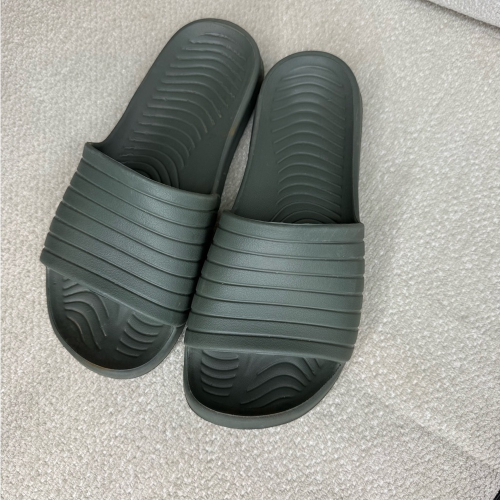 Olive green Slide Sandals for Women size 7 like new